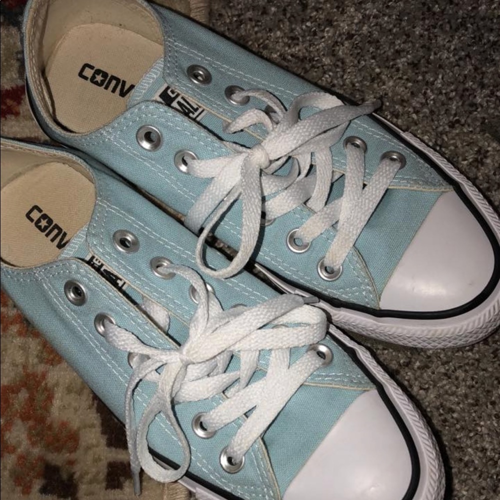 Converse size 7